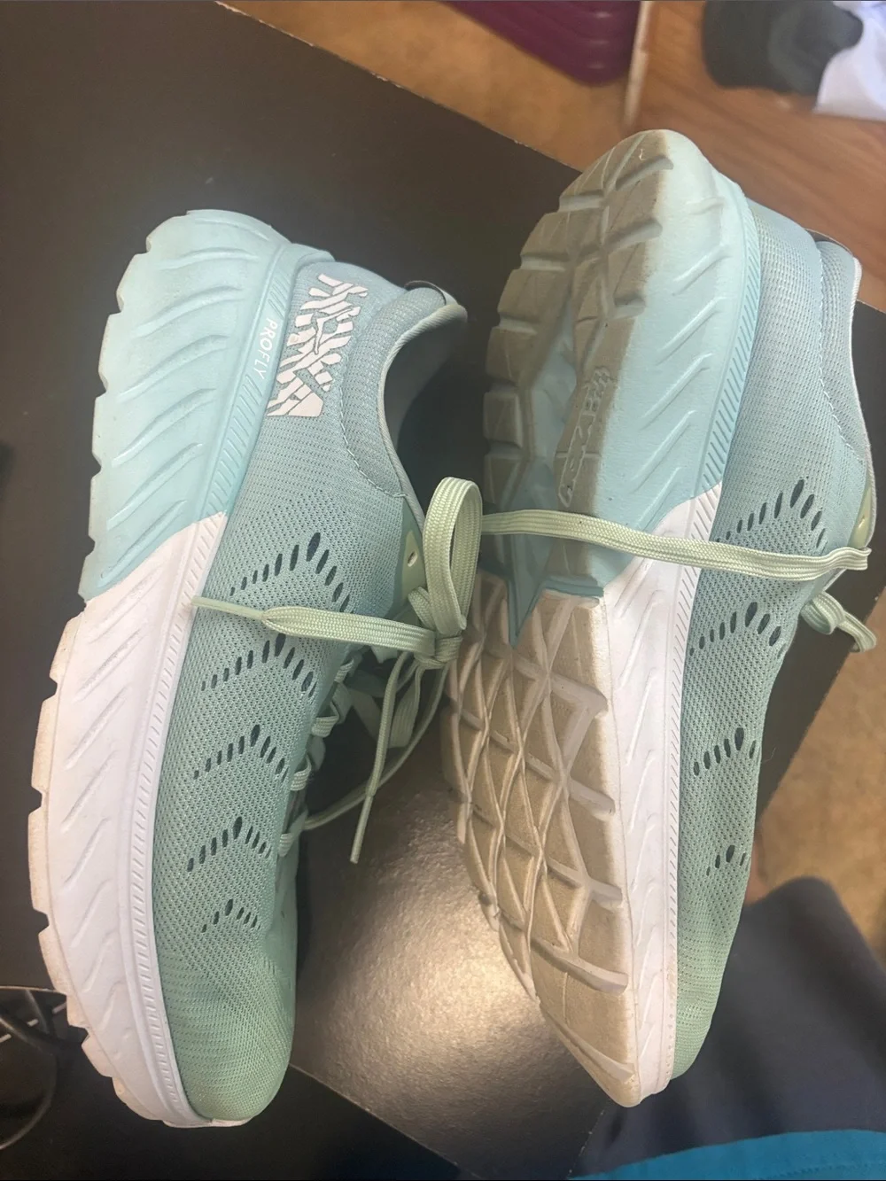 Hoka One One Women's Mint Green Running Shoes size 8